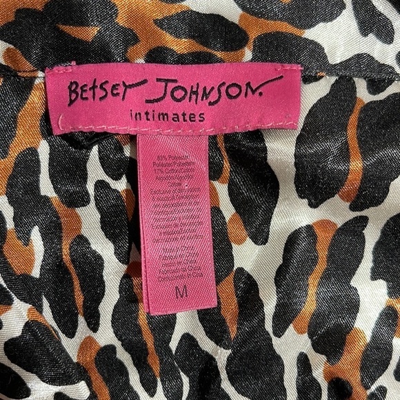 Betsey Johnson 2 pc Satin Leopard Print Pajama Set SZ M - Picture 7 of 9
